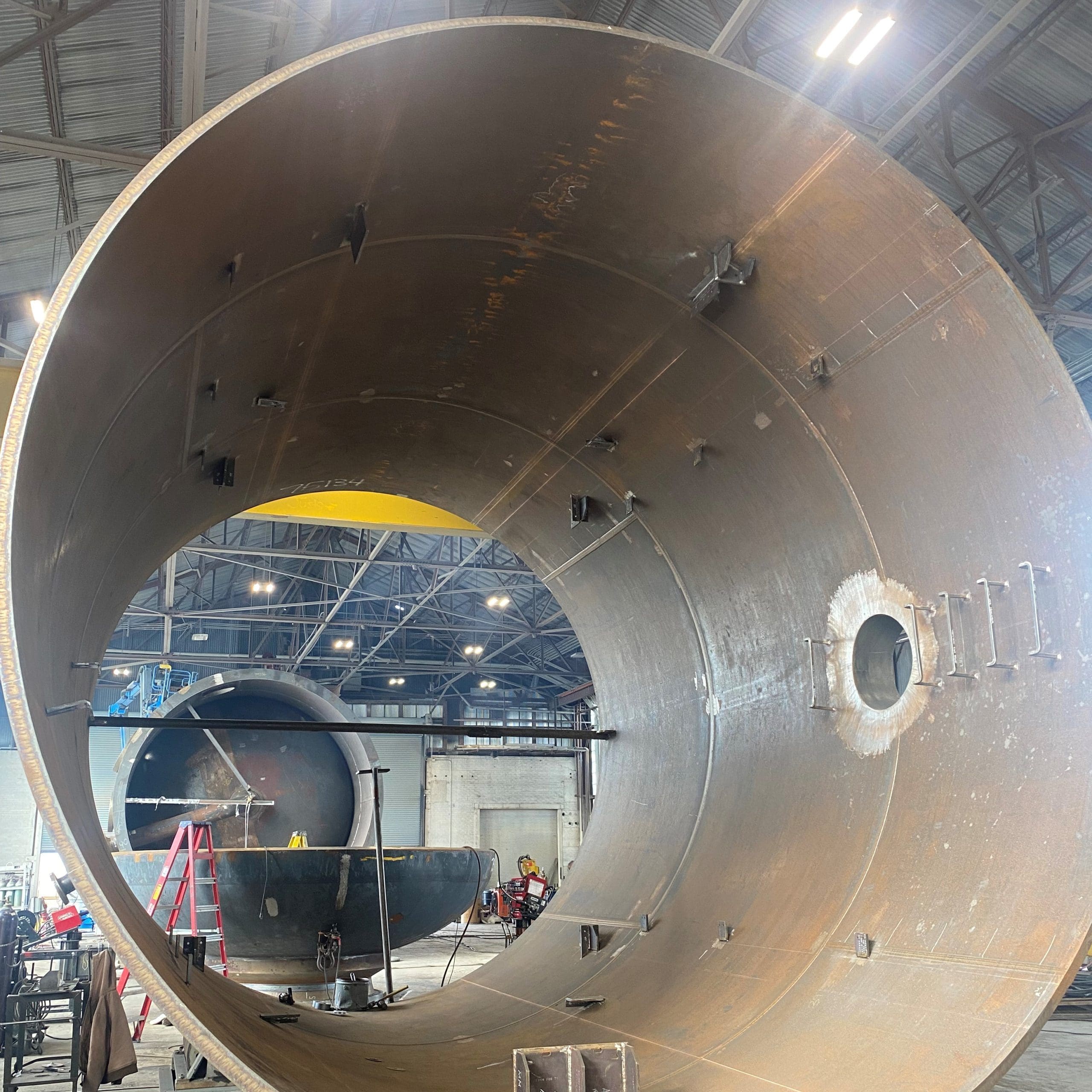 circular floor vessel